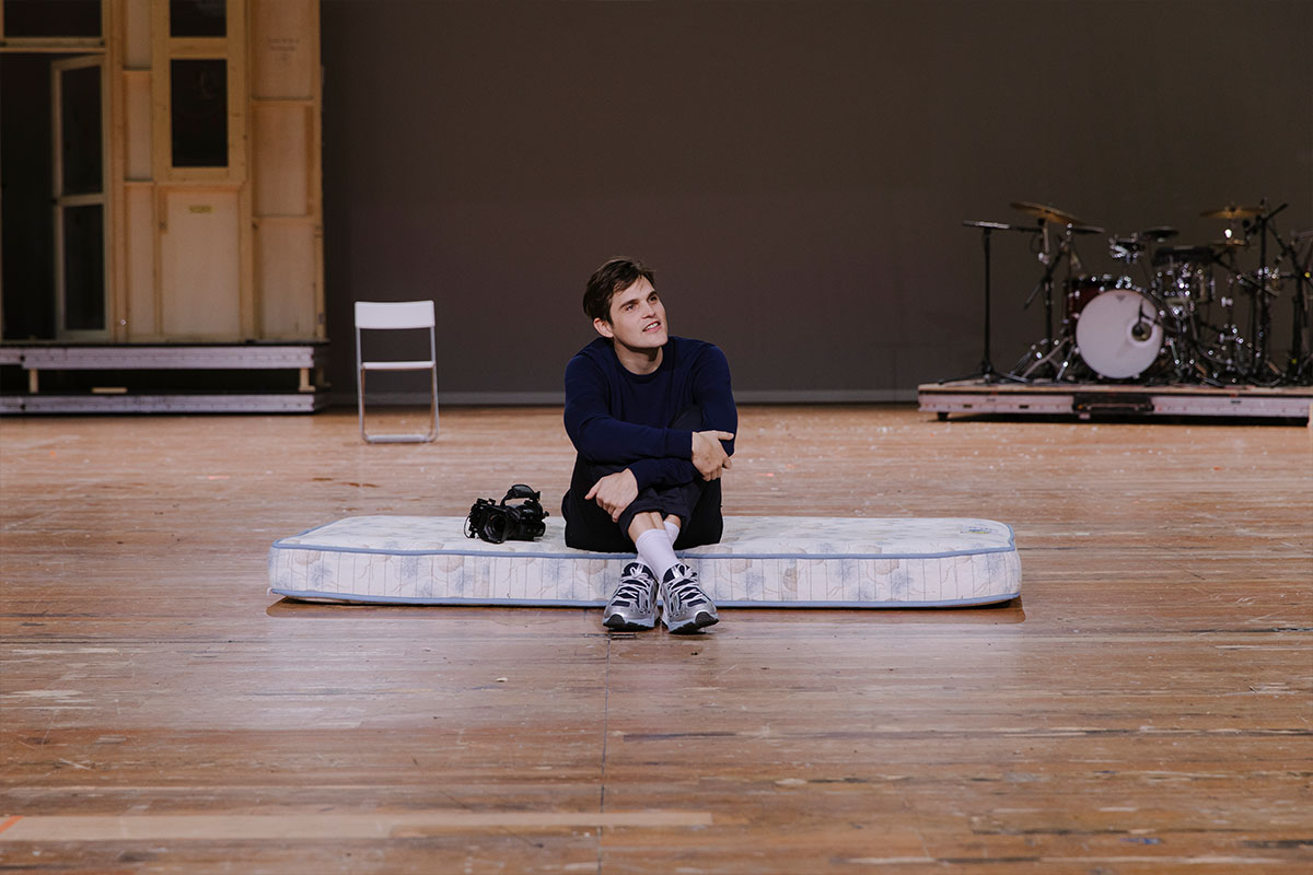 festspiele ludwigshafen theater pfalzbau einfach das Ende der Welt schauspielhaus zürich christopher rüping