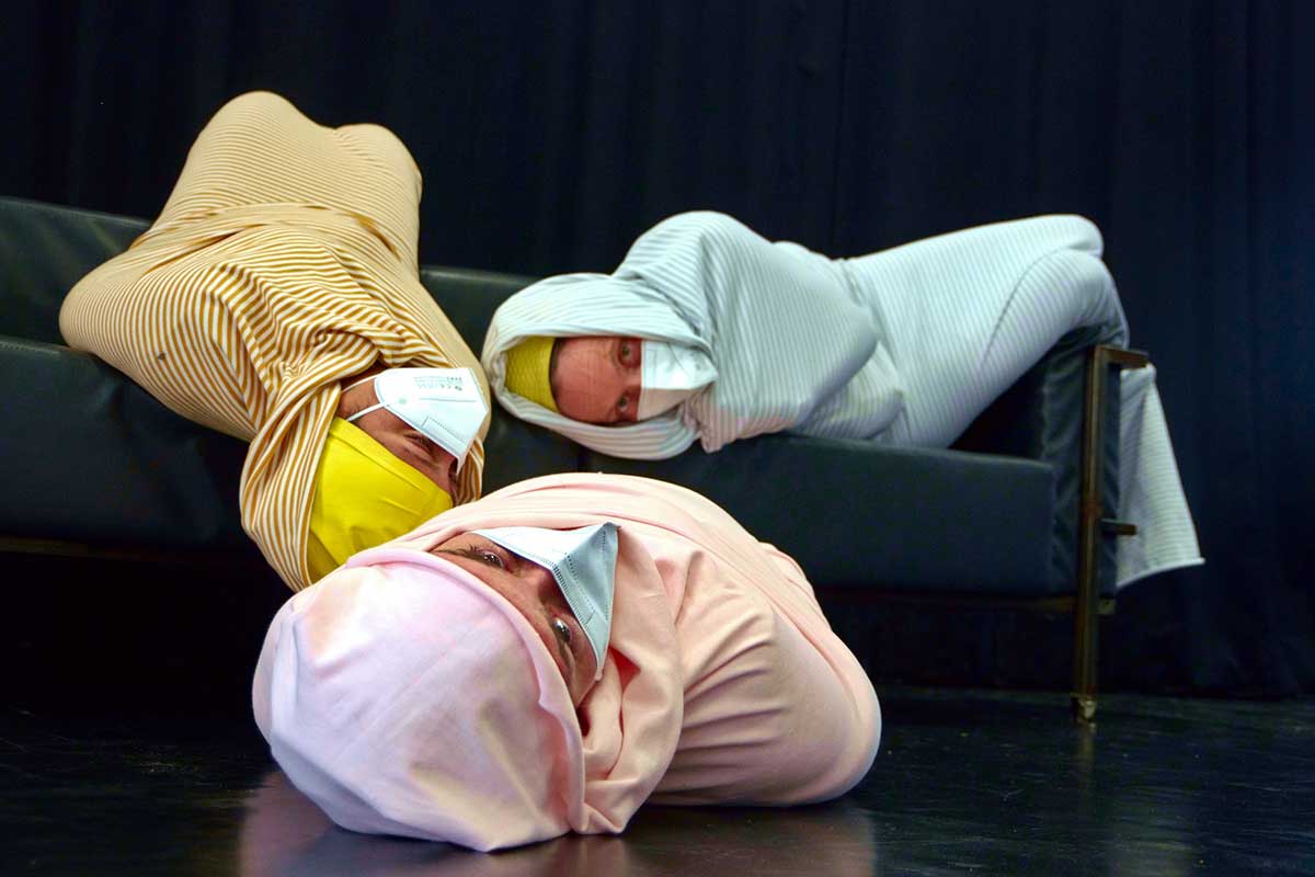 schillertage mannheim knochenarbeit Vanessa Stern zeitraumexit schillertage mannheim knochenarbeit Vanessa Stern zeitraumexit