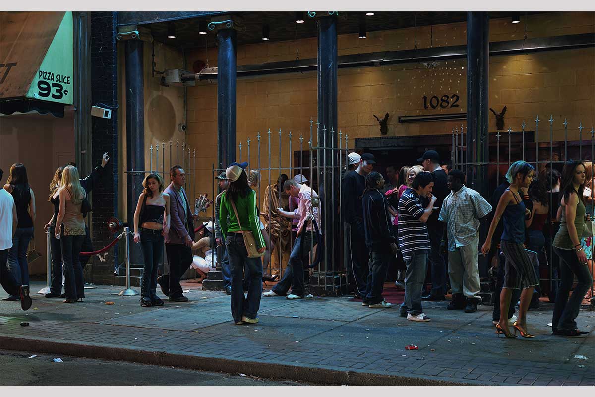 Jeff Wall, In front of a nightclub, 2006